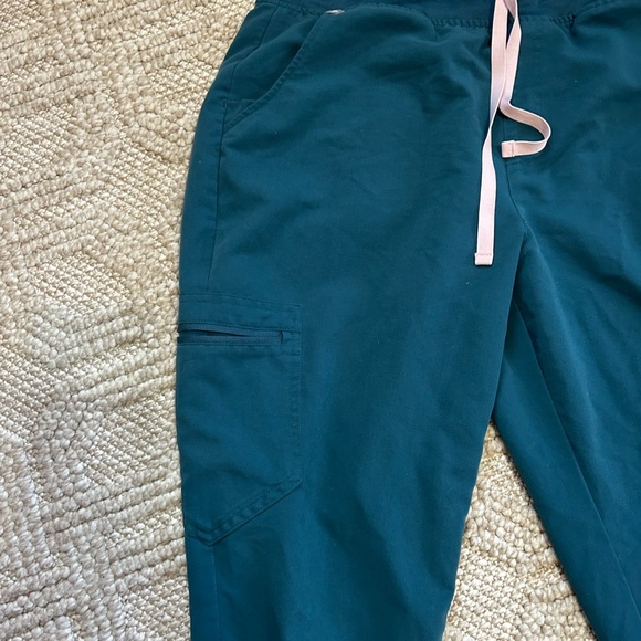 Figs Scrubs - Picture 2 of 4